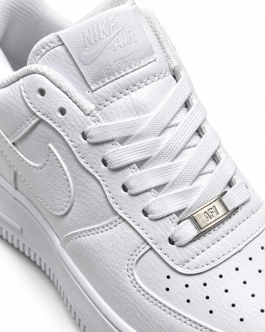 NIKE AIRFORCE