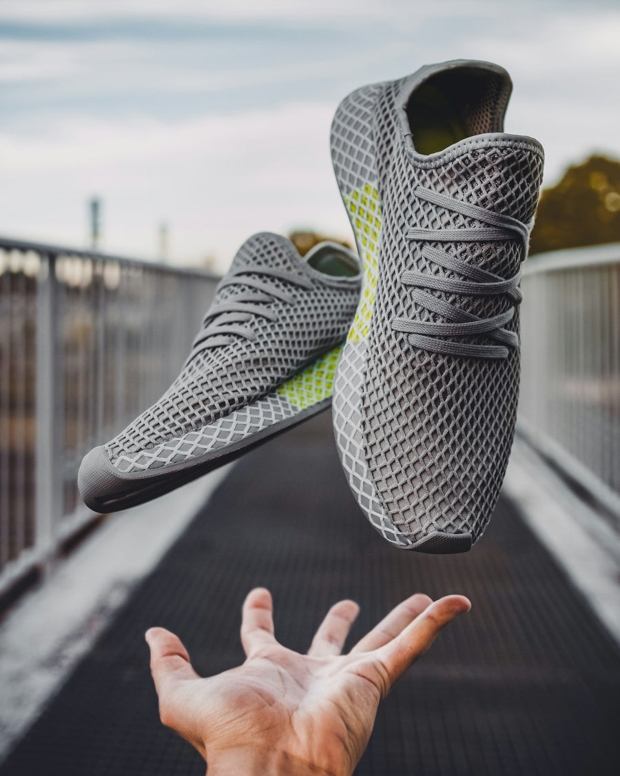 Nike Revolution 7 - Grey / Black